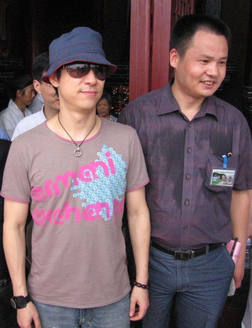 http://www.newswatch247.com/pics/default/download/fe873acee031023b700420670e43d045.jpg