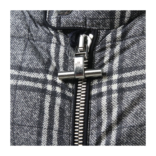 Moncler/蒙克萊 男士外套 尼龍面料格紋連帽設(shè)計(jì)男士羽絨服