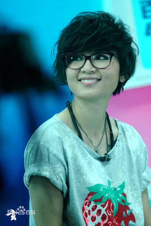 http://www.newswatch247.com/pics/star/pic/02ec72ba5e08d29714dd4756e68e1e4b.jpg