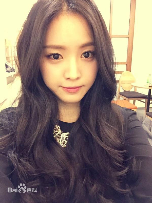 http://www.newswatch247.com/pics/star/pic/03667face28f588c5f42f789d794e2a5.jpg