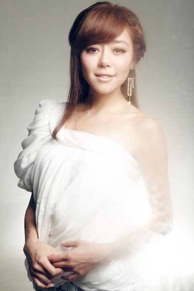 http://www.newswatch247.com/pics/star/pic/04d5a9c838a35e424699653cbcb693e4.jpg