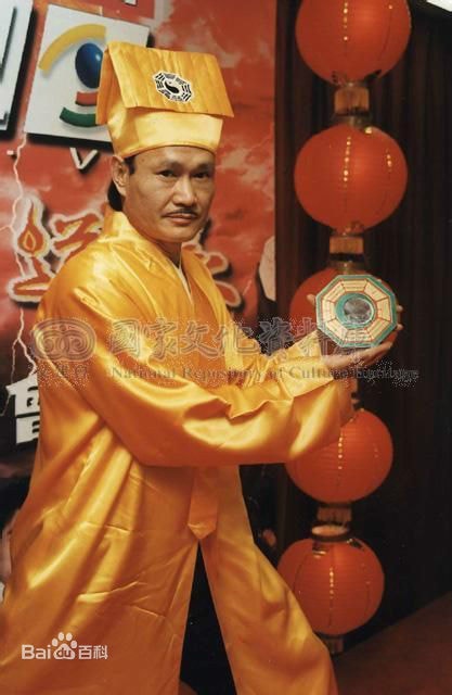 http://www.newswatch247.com/pics/star/pic/058a0dca31b5d8d3f7e8e50c94b7cb03.jpg