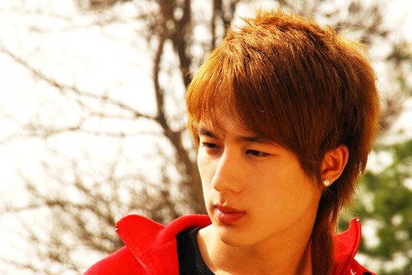 http://www.newswatch247.com/pics/star/pic/060e2177e98cb0b74f2bb3f09e9686b2.jpg