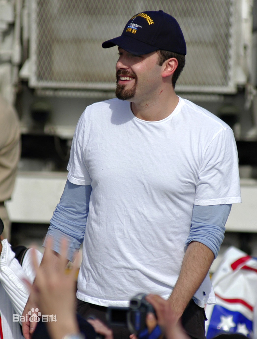 http://www.newswatch247.com/pics/star/pic/07a7b7832894ee9b53ed5998371e8b4a.jpg