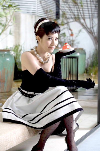 http://www.newswatch247.com/pics/star/pic/09c6ce80d304764bb2894b95daf6c878.jpg