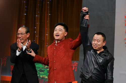http://www.newswatch247.com/pics/star/pic/0a9a3a2f7f3d66d2be7d1fad0da2c163.jpg