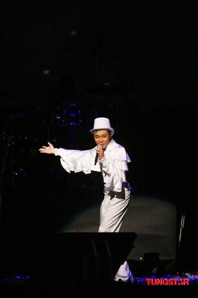 http://www.newswatch247.com/pics/star/pic/0a9ad8e2d96947ba9a88662b91439c69.jpg