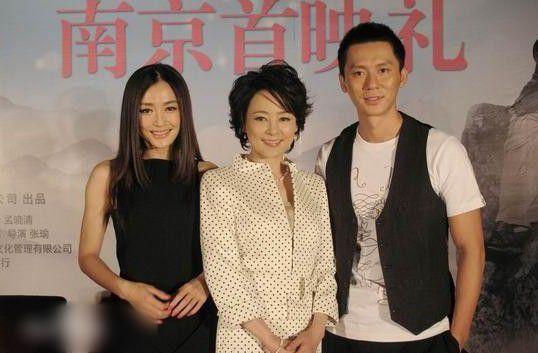 http://www.newswatch247.com/pics/star/pic/0d606ff64f5ce59ac05bbaa2cf2f5b23.jpg