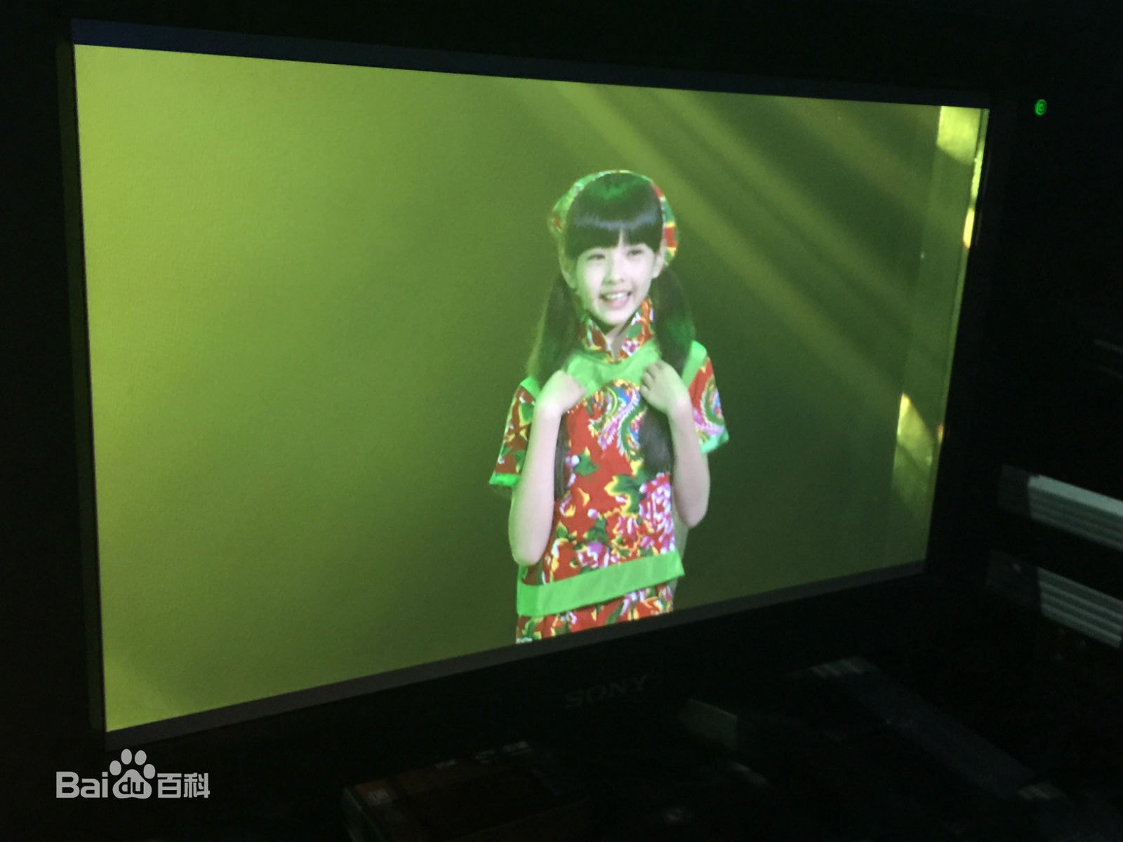 http://www.newswatch247.com/pics/star/pic/0da77fa8bed8bcc3f6b463c1d57de092.jpg