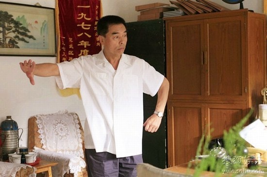 http://www.newswatch247.com/pics/star/pic/0e40/24a323c83f11721d1187ddd275be.jpg
