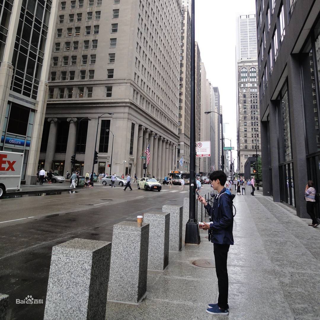 http://www.newswatch247.com/pics/star/pic/0eb99e3065f8bada2acf83336c3177ac.jpg