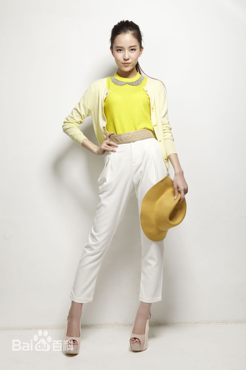 http://www.newswatch247.com/pics/star/pic/0efa1b29e1190b08408635b1f9afdb73.jpg
