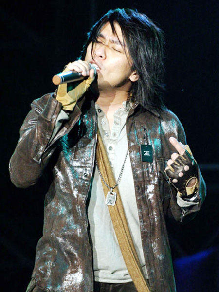 http://www.newswatch247.com/pics/star/pic/0f4a/bd6e09ac9463db1528c873414fa0.jpg
