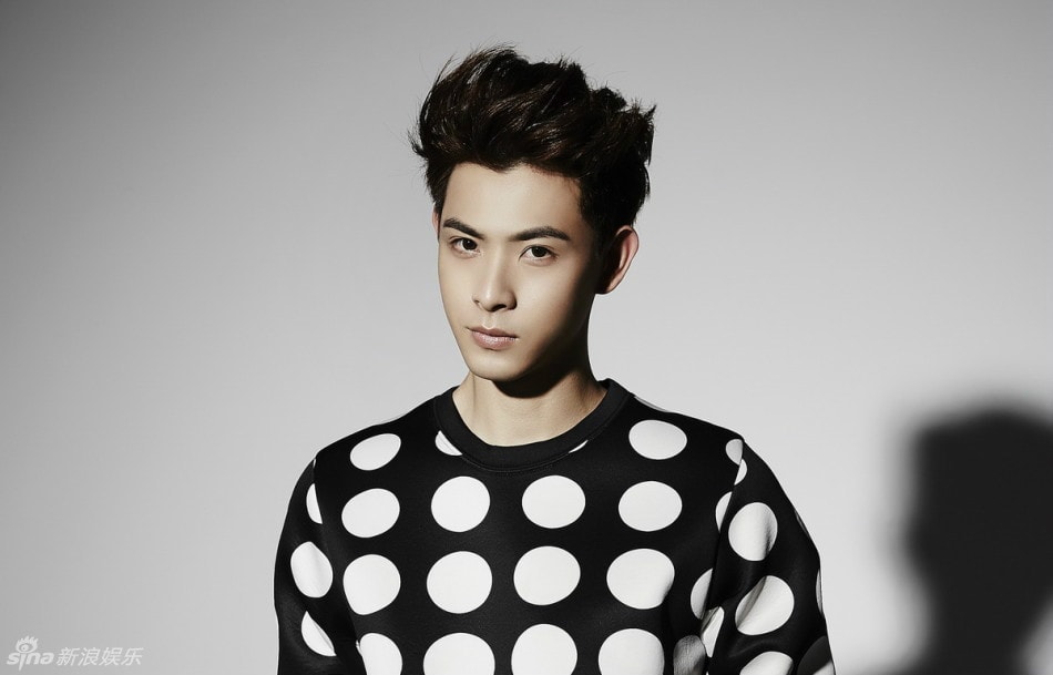 http://www.newswatch247.com/pics/star/pic/0f4b5babdfbdc7985aacc8bf4a9f5b79.jpg
