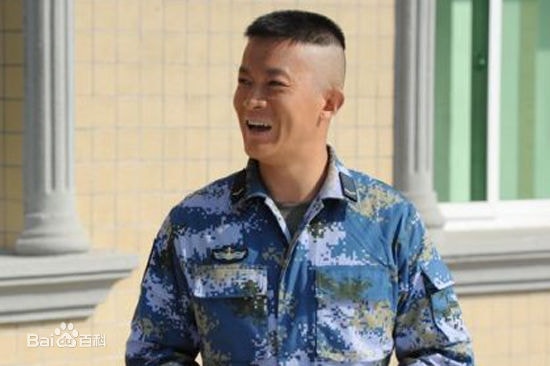 http://www.newswatch247.com/pics/star/pic/0fc55f3e3f2a2f25b2b0e1e7934534ce.jpg