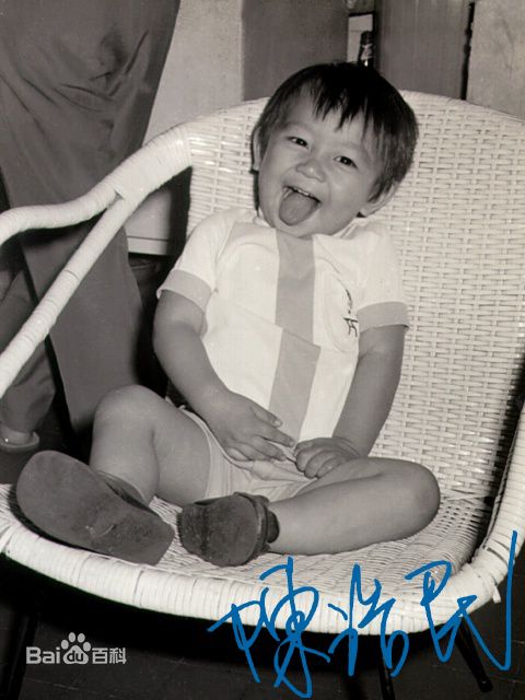 http://www.newswatch247.com/pics/star/pic/1043eccd17db46473732b4df57f8625a.jpg