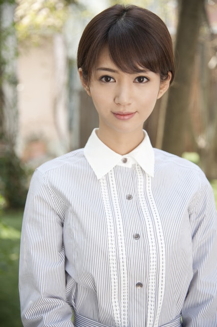 http://www.newswatch247.com/pics/star/pic/10eac8c8cba15e18842e73d434b907e2.jpg