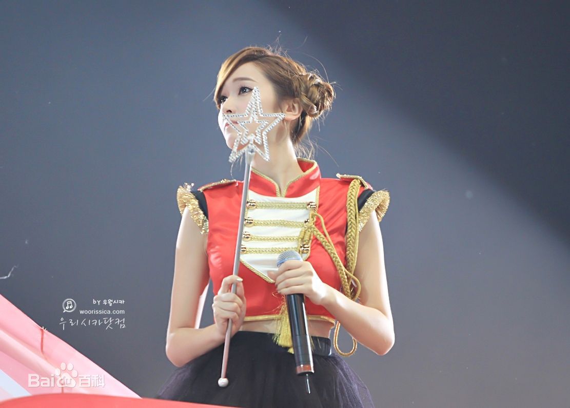 http://www.newswatch247.com/pics/star/pic/111606f40388d077f9c09b00ada21862.jpg