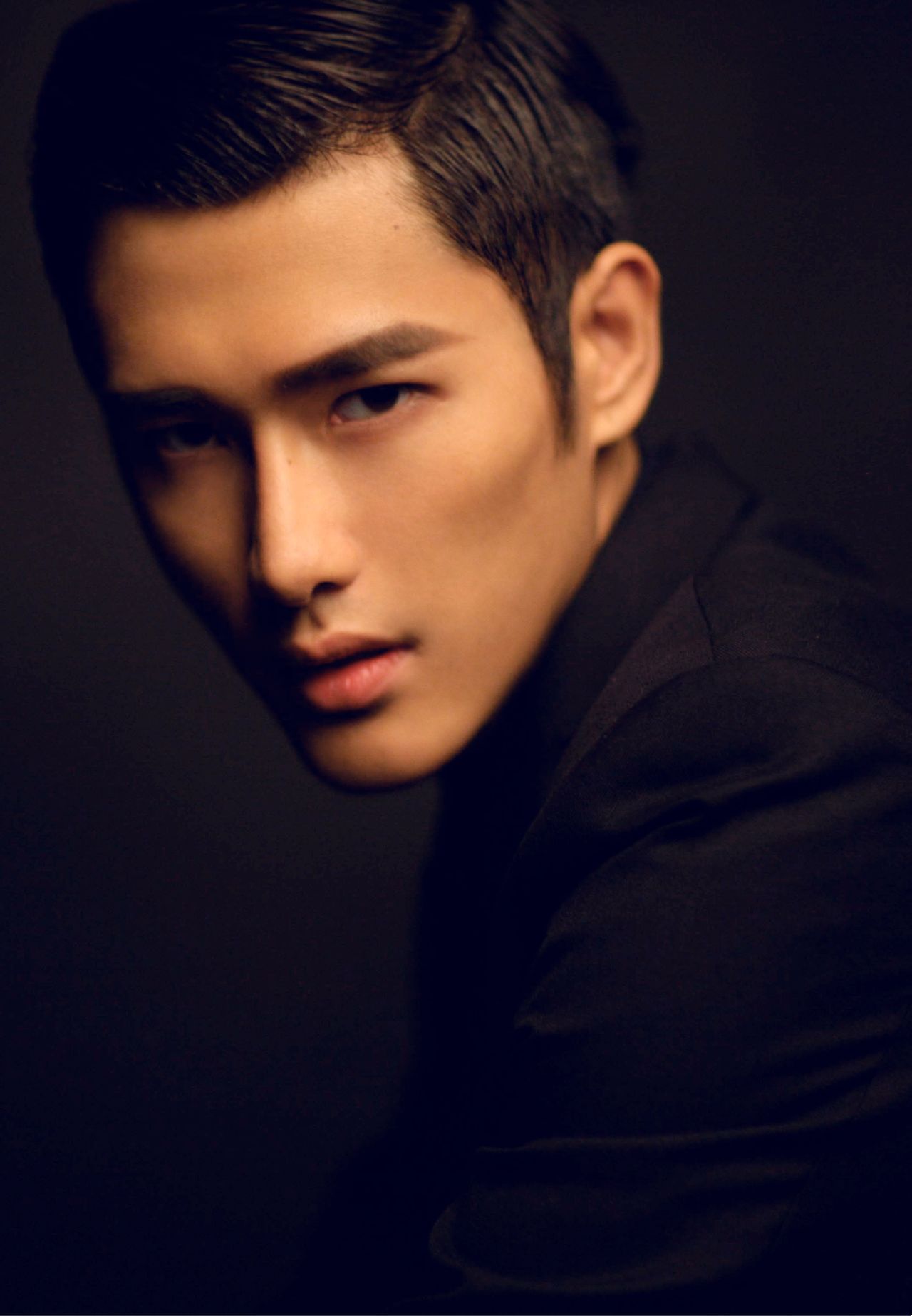 http://www.newswatch247.com/pics/star/pic/111765bee74b38650e92f48ed4bada51.jpg