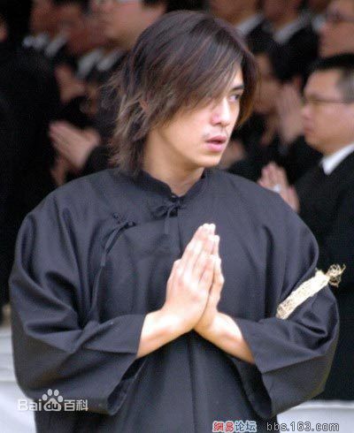 http://www.newswatch247.com/pics/star/pic/1151281e58873ce640fe29f1f831972e.jpg
