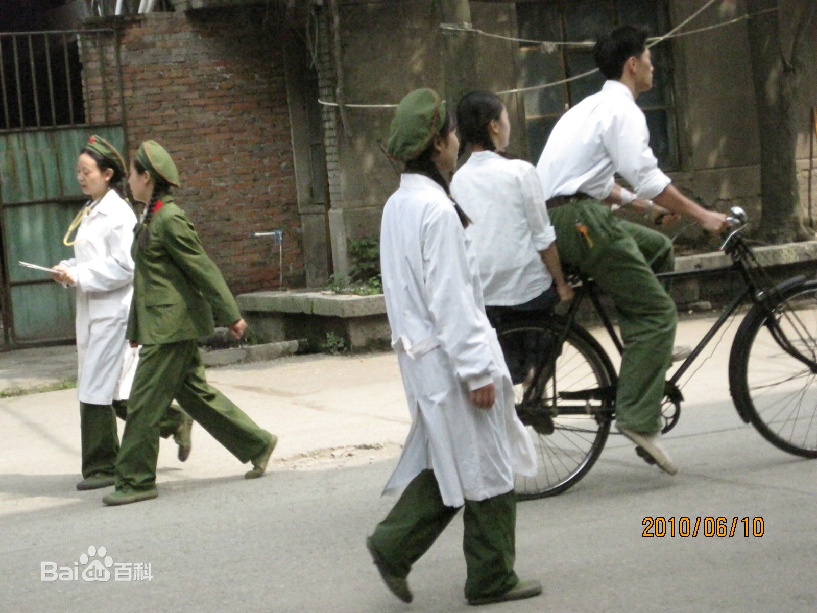 http://www.newswatch247.com/pics/star/pic/120c3921945bc69ce87acd93fce08a95.jpg