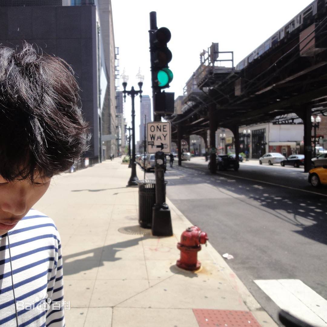 http://www.newswatch247.com/pics/star/pic/1267cca0566719cfa6de07aa69fbca45.jpg