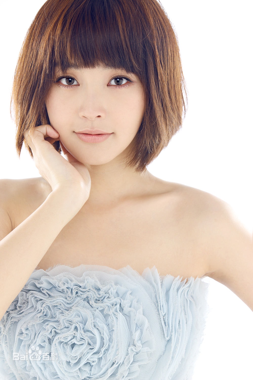 http://www.newswatch247.com/pics/star/pic/12703295efe2e9d10d84b6116e900a2f.jpg
