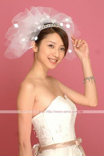http://www.newswatch247.com/pics/star/pic/12c7b6ebc246c0065641779bb93df4e3.jpg