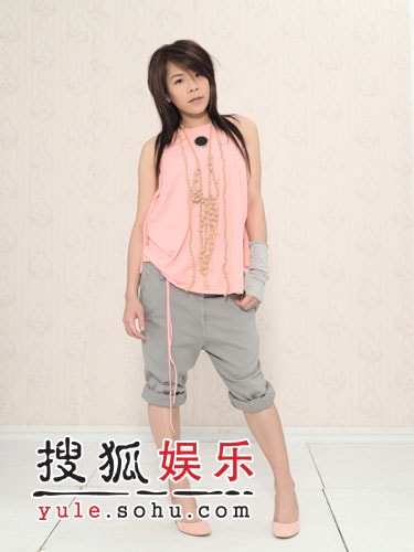 http://www.newswatch247.com/pics/star/pic/12dbde575f813e119b2b696db295e93b.jpg