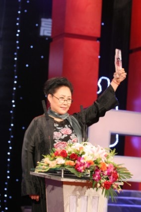 http://www.newswatch247.com/pics/star/pic/132e/6ec1e546145113368e9b7af8bfed.jpg
