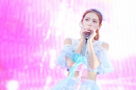 http://www.newswatch247.com/pics/star/pic/13305ba33c6e00c6266473b82ef6b90a.jpg