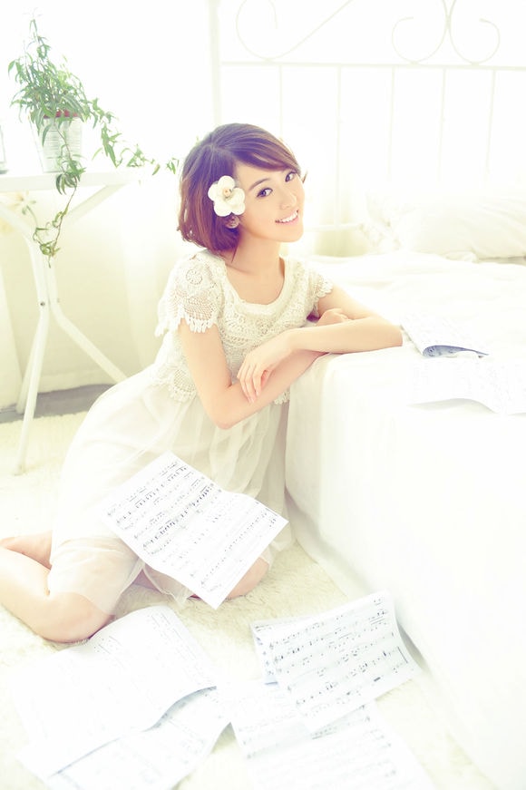 http://www.newswatch247.com/pics/star/pic/135b84abb44d1a482a26170d172b4ae8.jpg