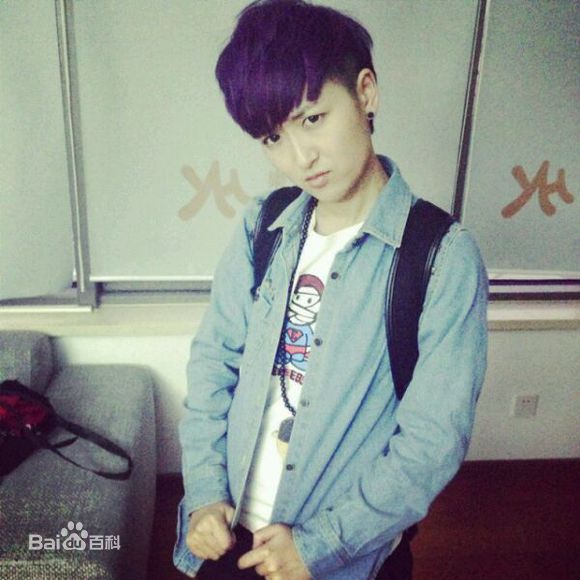 http://www.newswatch247.com/pics/star/pic/13bfc34e40bacffa0c32c1bc7c22dfd9.jpg