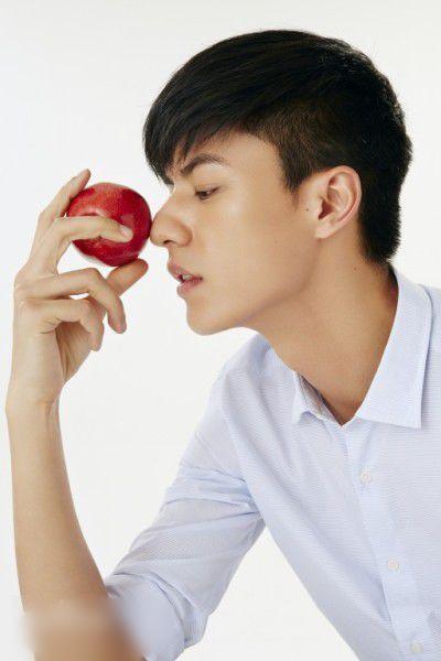 http://www.newswatch247.com/pics/star/pic/149417c89acef944b74d65f4ee331dac.jpg