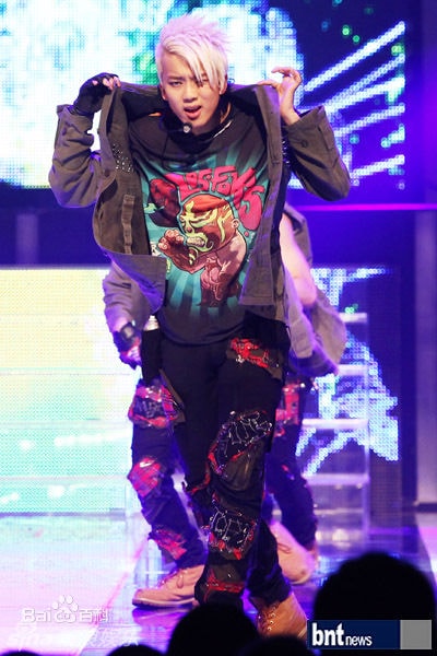 http://www.newswatch247.com/pics/star/pic/15b685ebd61ab1f31480901a7226c67c.jpg