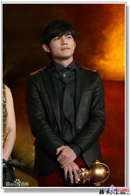 http://www.newswatch247.com/pics/star/pic/15f0c8391cd4b5cdce706375e61a2ae0.jpg