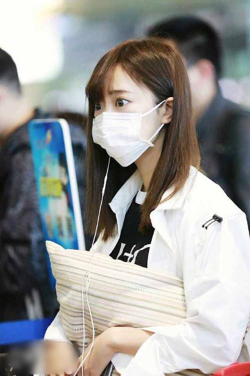 http://www.newswatch247.com/pics/star/pic/1624b6e4781d9fe32241086ad0568404.jpg