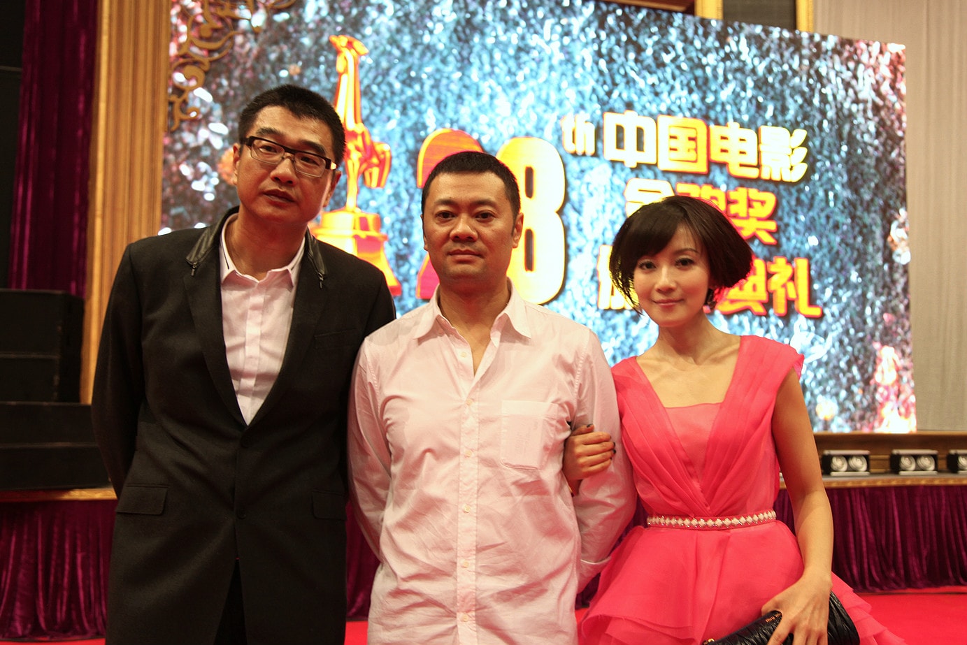 http://www.newswatch247.com/pics/star/pic/1710c7b22fec1bd6337d416b024d9dfd.jpg