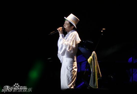 http://www.newswatch247.com/pics/star/pic/180225f0a5b6947fd57a69c552405f33.jpg