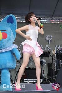http://www.newswatch247.com/pics/star/pic/186a6d242e8b35873e23cb84acddafc6.jpg