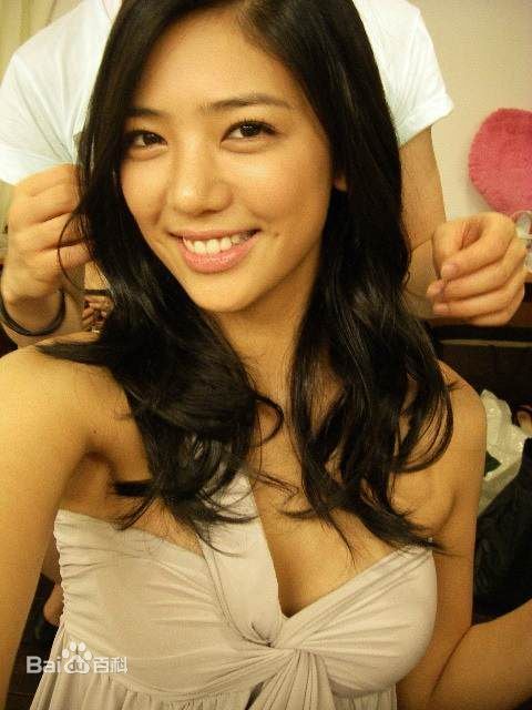 http://www.newswatch247.com/pics/star/pic/19128c5ad25571c804b588290ce5192c.jpg