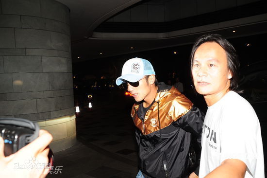 http://www.newswatch247.com/pics/star/pic/191a4f642eef3d45171b13e95fb0a19e.jpg