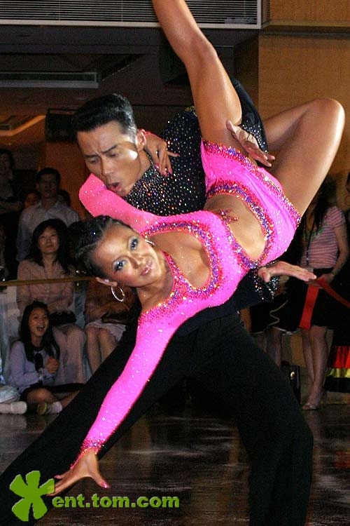 http://www.newswatch247.com/pics/star/pic/1a82ea4a5abacee710c1ee3f16d93625.jpg