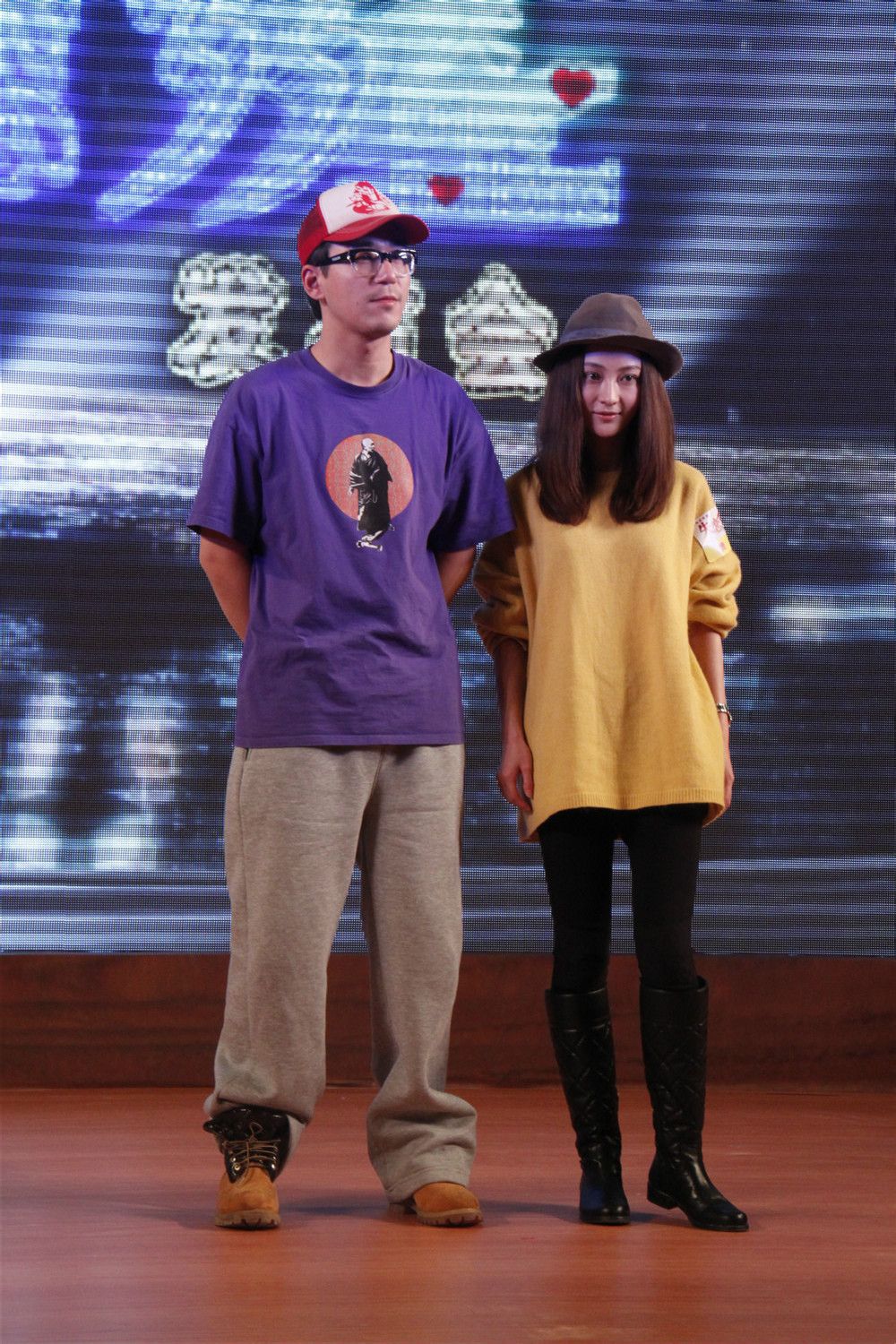 http://www.newswatch247.com/pics/star/pic/1bd45c98cad473d80df1e7945c5a727c.jpg