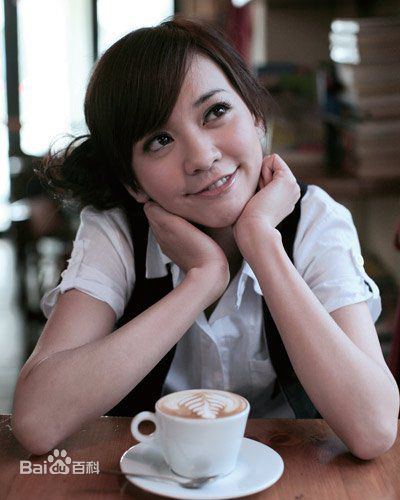 http://www.newswatch247.com/pics/star/pic/1bdf5bccad4295d69334cbae53755ea3.jpg