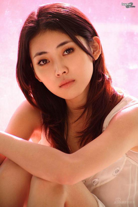 http://www.newswatch247.com/pics/star/pic/1dd8cf834420eb98055cc315bf72e211.jpg