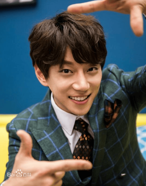 http://www.newswatch247.com/pics/star/pic/1e06d461d94b7eb67687e560887ca92a.jpg