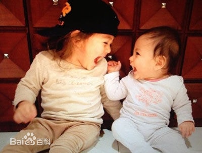 http://www.newswatch247.com/pics/star/pic/1e0f82ea9884d6fffa37771c3f7852aa.jpg