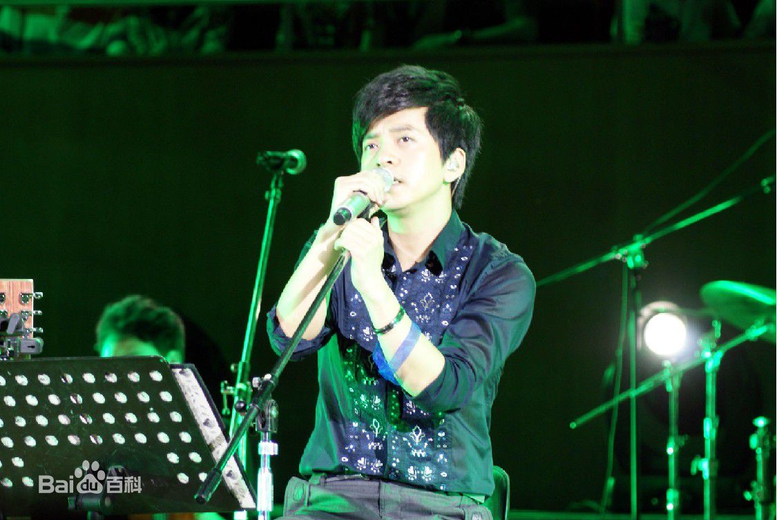 http://www.newswatch247.com/pics/star/pic/1ff65d7de6ca801c40b24173f54ee490.jpg