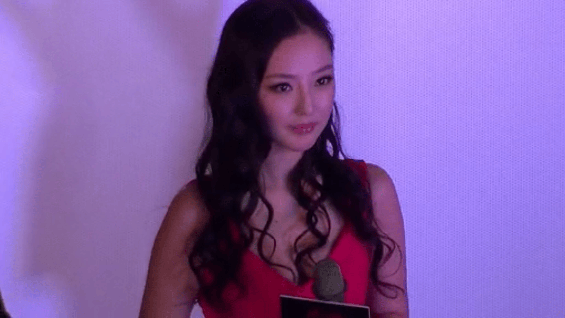 http://www.newswatch247.com/pics/star/pic/2320266b685a9144cc5017f25d3ea562.jpg